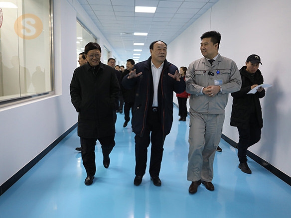 2019年2月12日　當(dāng)時(shí)遼寧省錦州市委書記王德佳さんが當(dāng)社の創(chuàng)惠工場(chǎng)を視察 