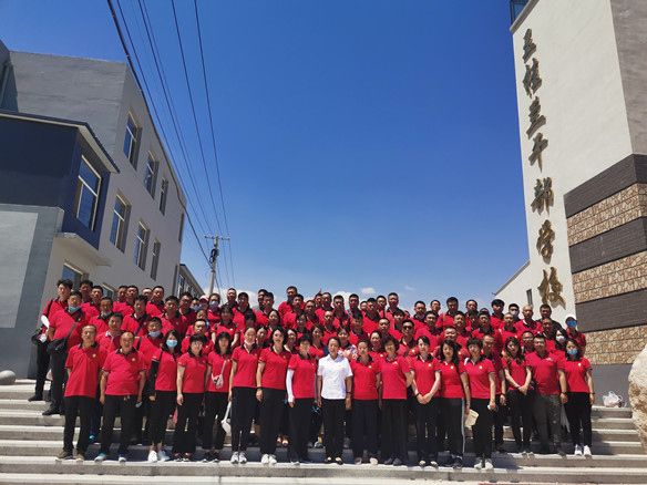 汲取榜樣力量、學習拼字精神——2020年黨員活動紀實